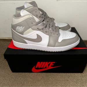 Air Jordan Mid 1 Grey/White/Light Men’s